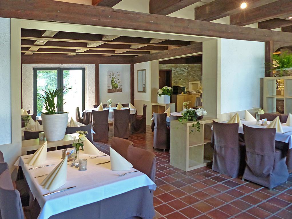 Hotel-Restaurant Schwyzerhuesli Фірнгайм Екстер'єр фото