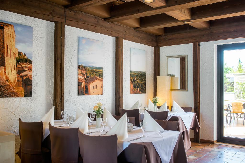 Hotel-Restaurant Schwyzerhuesli Фірнгайм Екстер'єр фото