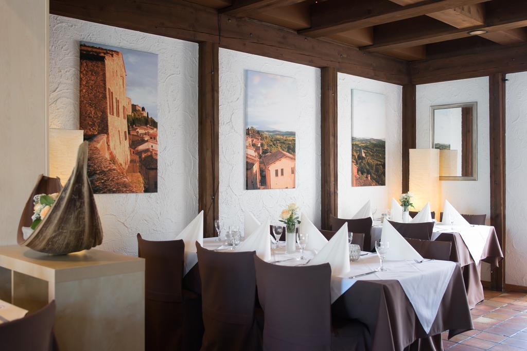 Hotel-Restaurant Schwyzerhuesli Фірнгайм Екстер'єр фото